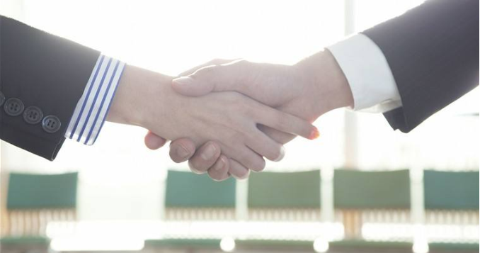 广东海风吹与鲲鹏传媒、格品咨询达成战略合作！推动外贸线上营销新局面！